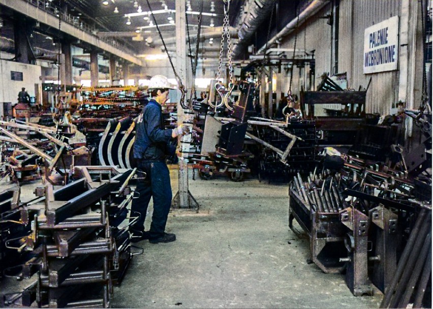 Tak wyglądała produkcja w fabryce Fabryce Maszyn Rolniczych „Agromet-Unia”. Zobacz pokolorowane zdjęcia 