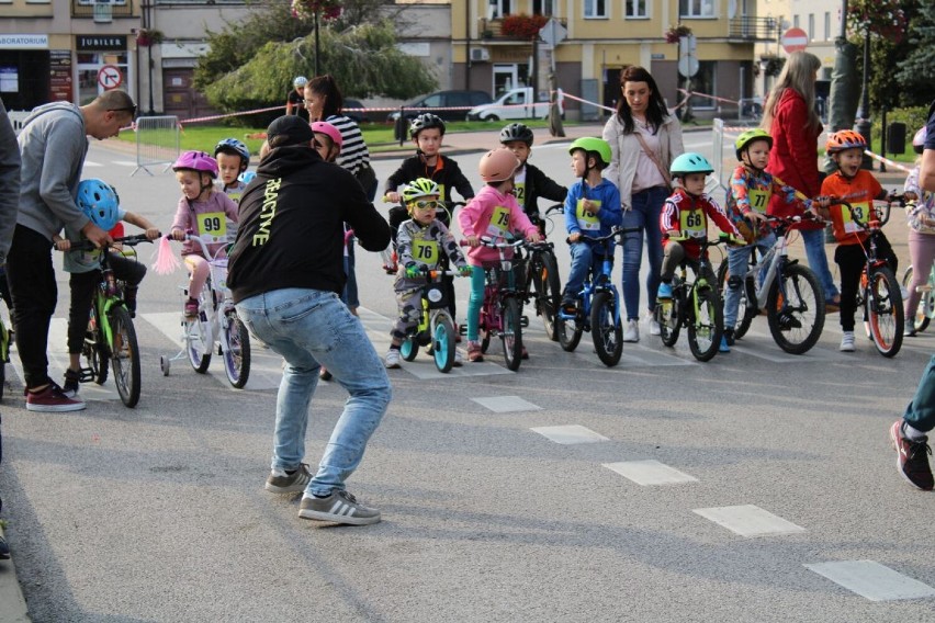 Wyścig kolarski przedszkolaków w Wieluniu ZDJĘCIA