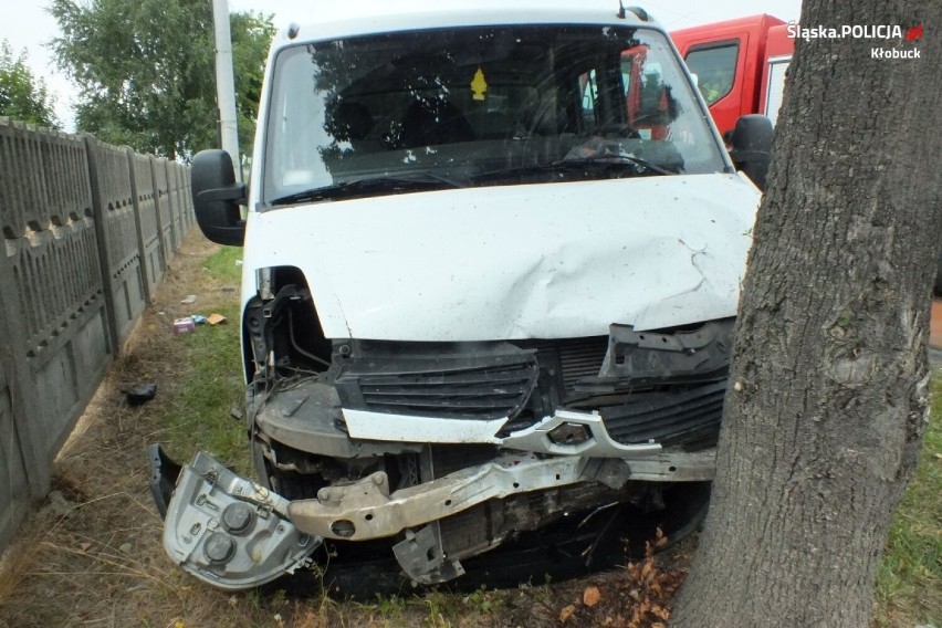 Groźne zderzenie trzech samochodów w Kamyku