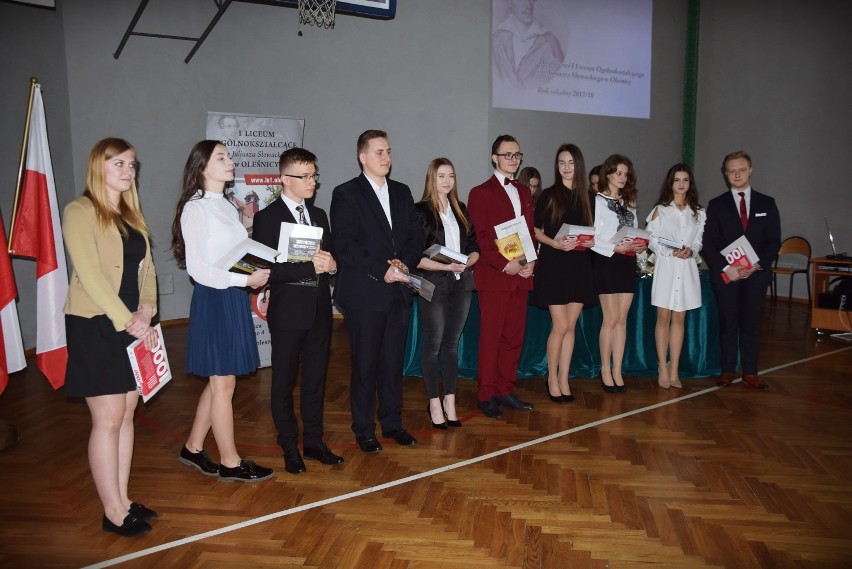 Zakończenie roku szkolnego klas III w I LO w Oleśnicy