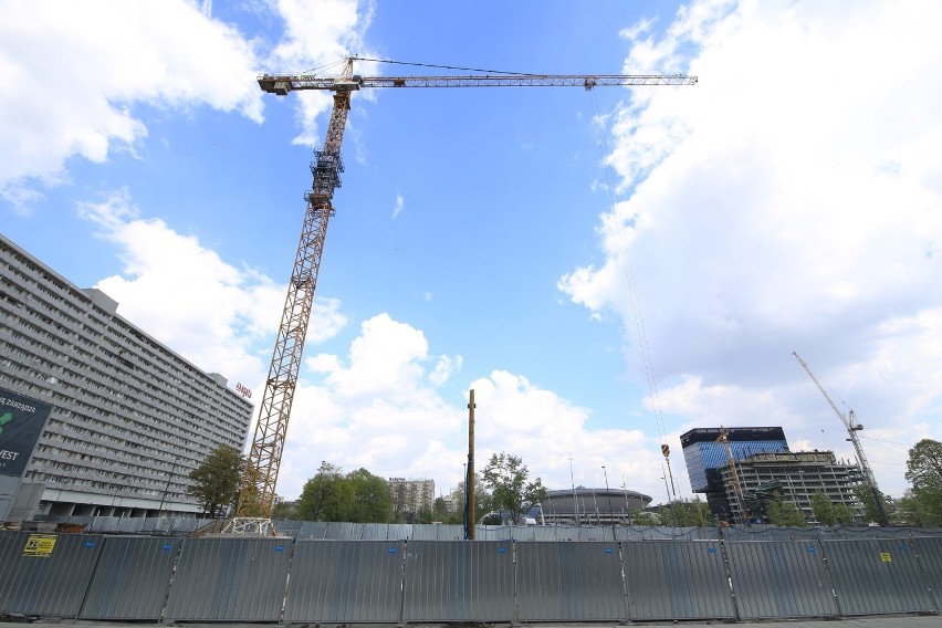 Przy alei Korfantego w Katowicach trwa budowa Hotelu Puro