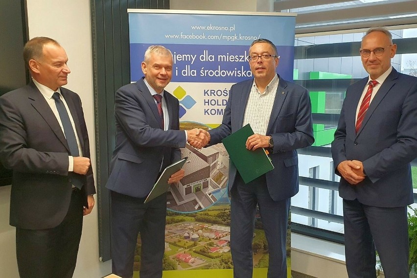 Krośnieński Holding Komunalny zainwestuje 4,4 mln zł dofinansowania z NFOŚiGW w instalacje fotowoltaiczne z magazynami energii