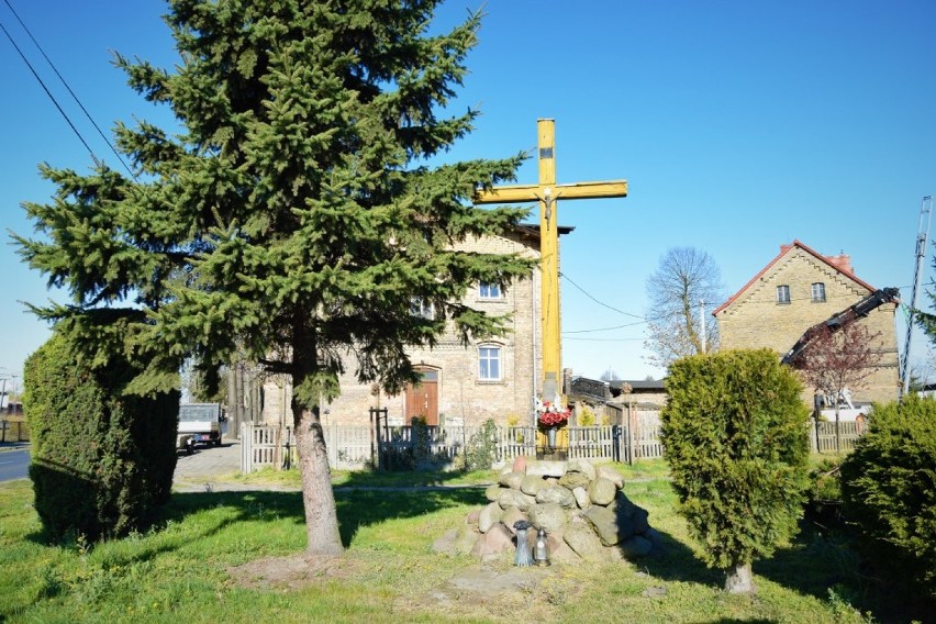 Nowy krzyż przy zbiegu ulicy Granicznej i Rejtana - 16 czerwca 2020 [ZDJĘCIA]                             