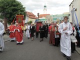 Parafia św. Jana powitała krzyż papieski