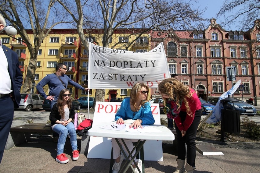 Protest Siemianowice: Dorota Połedniok protestowała pod...