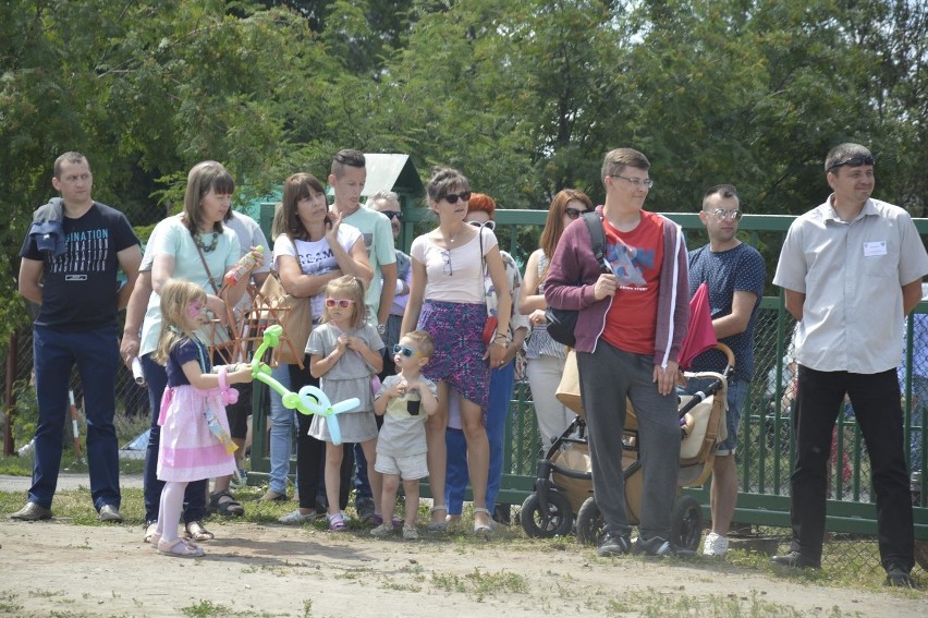 Piknik rodzinny w ZSP nr 2 w Łowiczu (Zdjęcia)