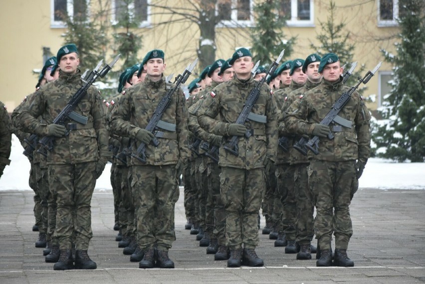 Rozpoczęła się kwalifikacja wojskowa 2024 w Zduńskiej Woli....