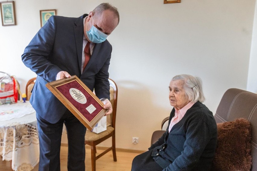 Jadwiga Waszewska z Raciniewa odebrała Medal Unitas Durat od...