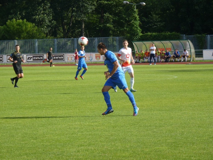 Znicz Pruszków - Gwardia Koszalin 1:2 [zdjęcia, wideo]