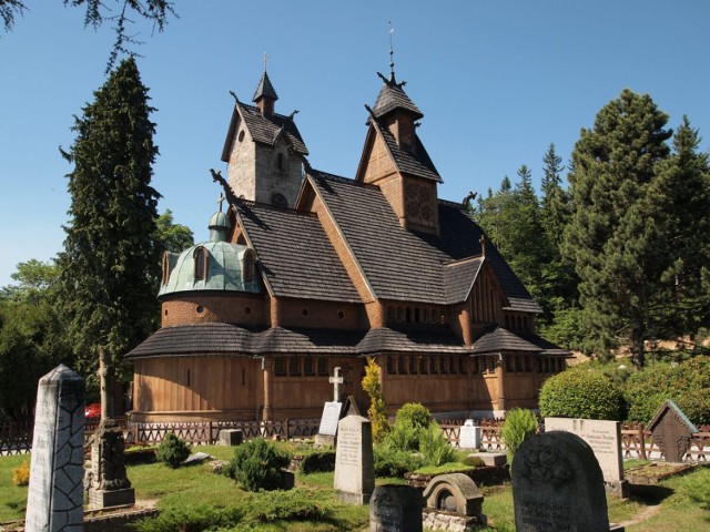 Trasa Via Sacra wiedzie do świątyni Wang w Karpaczu