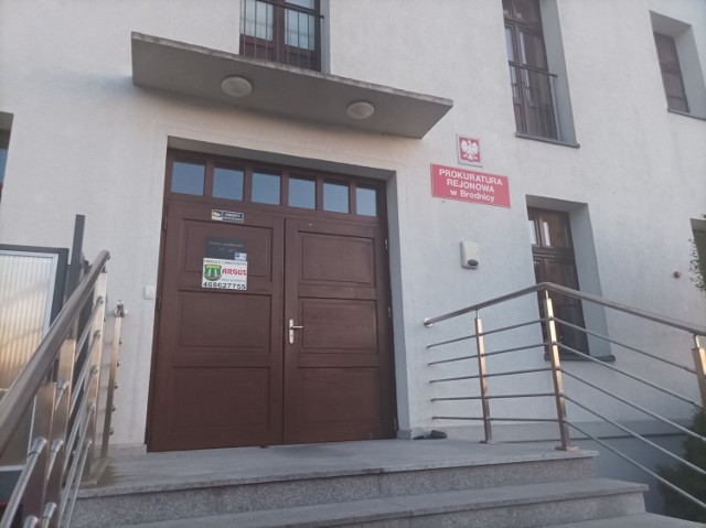 W sobotę, 25 czerwca w Prokuraturze Rejonowej w Brodnicy przesłuchano ojca dwuletniej dziewczynki, której ciało znaleziono w czwartek, 23 czerwca w jednym z domów w Szabdzie