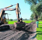 Potrzebne jeszcze 5 tysięcy. Trwa liczenie pieniędzy na odnowienie rowów melioracyjnych