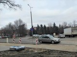 Nowy chodnik na Żeromskiego w Malborku. Po starych płytkach nie dało się już chodzić. A co z "zebrą"?