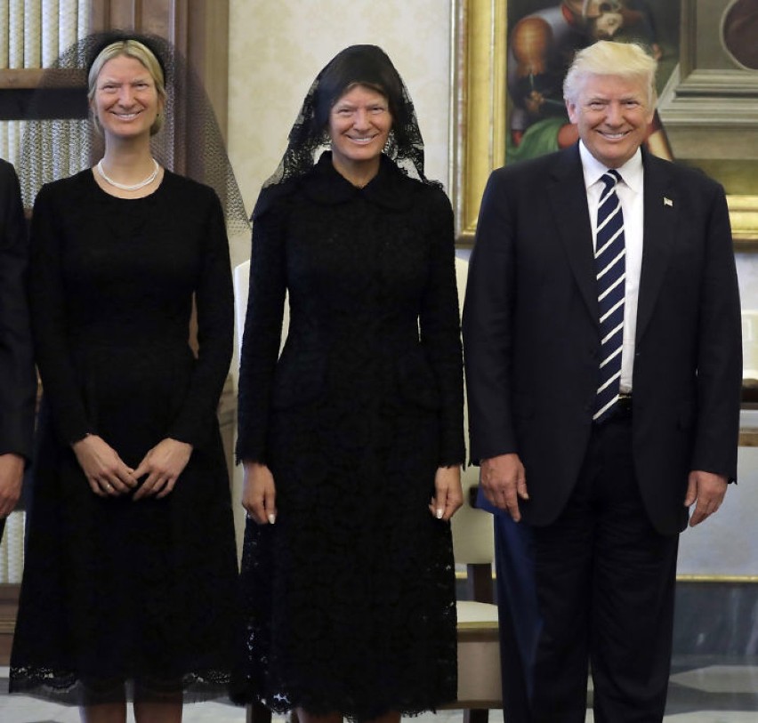 Papież Franciszek spotkał się z Donaldem Trumpem i......