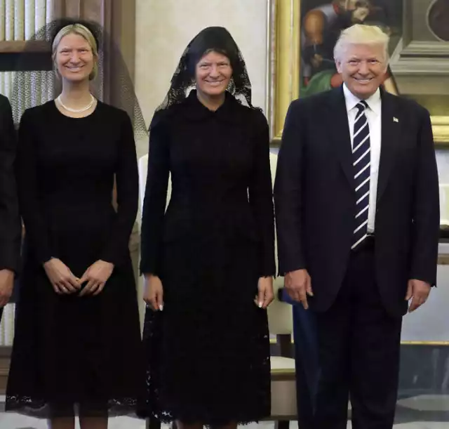 Papież Franciszek spotkał się z Donaldem Trumpem i... Internet oszalał [MEMY]