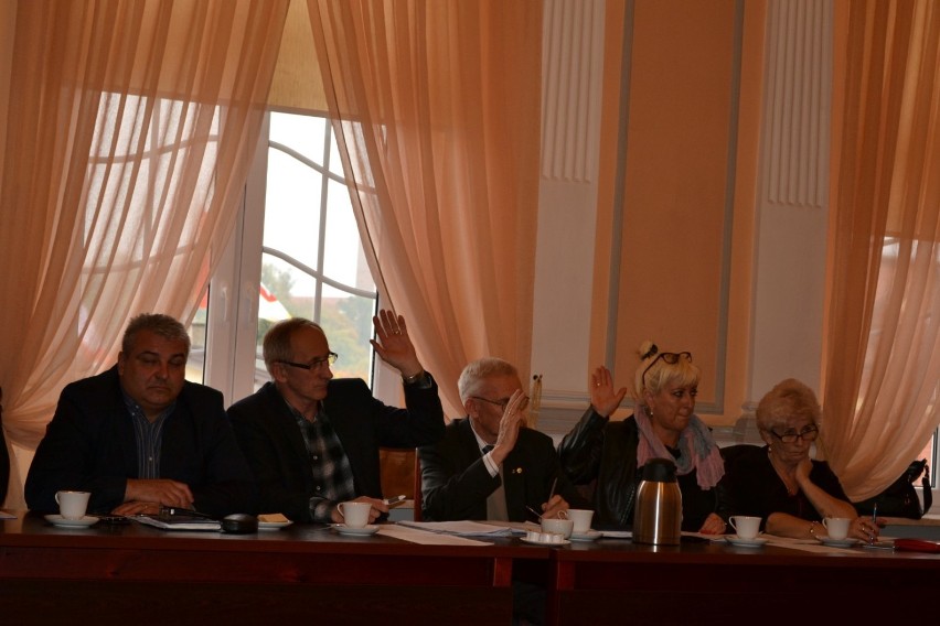 Podczas sesji 20 października radni miejscy w Człuchowie...