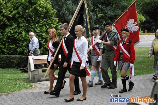 Oleśniczanie uczcili 74. rocznicę wybuchu II wojny światowej (GALERIA ZDJĘĆ)