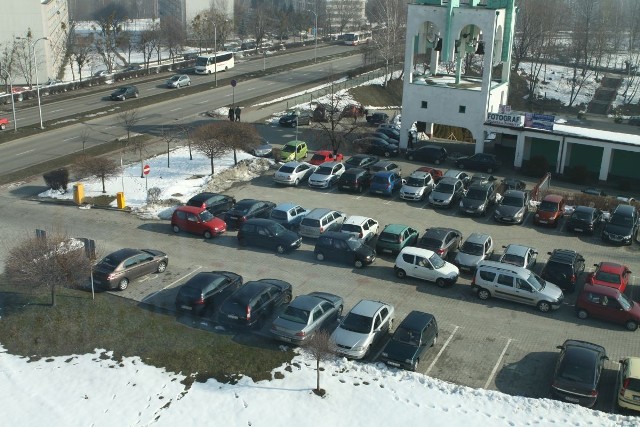 I jak Wam się podobają nowe stawki? Czy uważacie, że są za wysokie? Gdzie w mieście powinny powstać nowe parkingi? Podyskutujcie w komentarzach!