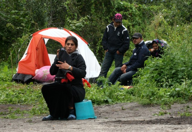 Rejestracja pobytu to "plan minimum" uruchamianego  pilotażowego programu pomocy dla romskich imigrantów. Uzyskać ją nie będzie łatwo.