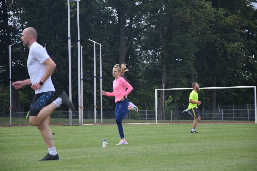 Malbork. Otwarty trening biegowy z Katarzyną Dziwosz z Warsaw Run Club, byłą zawodniczką miejscowego Juranda [ZDJĘCIA]