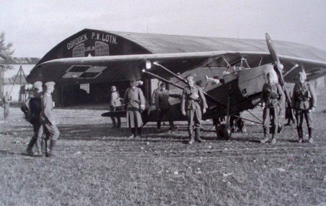 Lotnisko Lubelskiego Klubu Lotniczego (LKL) w Bronowicach po zajęciu przez wojska niemieckie we wrześniu 1939 r.