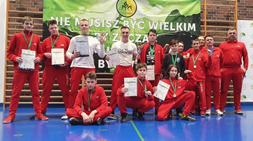 10 medali ZKS Radomsko w Ogólnopolskim Turnieju Zapaśniczym Białołęka Wrestling CUP