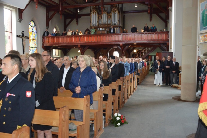 W centrum Sierakowic stanął obelisk, upamiętniający 5. Brygadę Wileńską AK