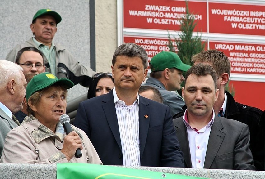 Działkowcy protestowali przed Urzędem Wojewódzkim w Olsztynie