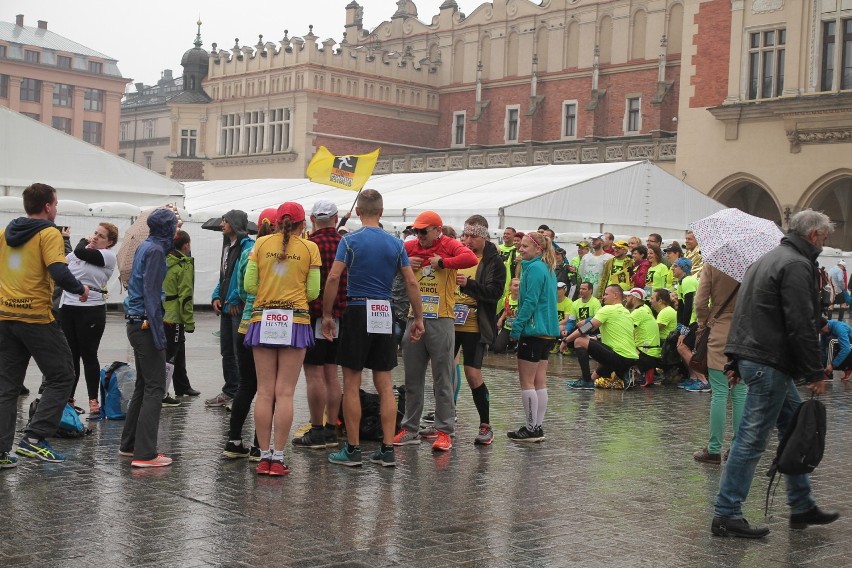 Wystartował Cracovia Maraton 2017 [ZDJĘCIA ZE STARTU]