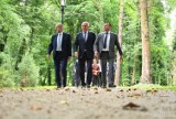 Wojewoda lubuski w Sławie. Otworzył zrewitalizowany park i otrzymał pamiątkową statuetkę