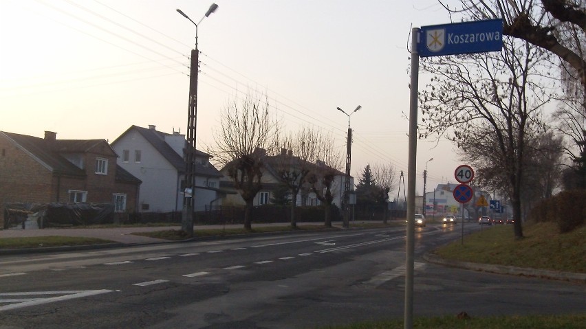 i ulica Koszarowa.