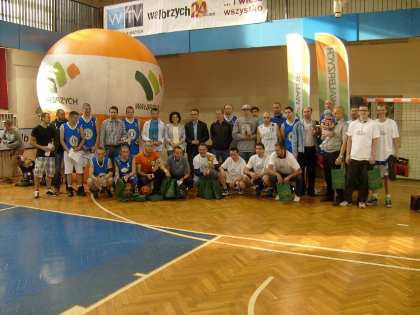 Wałbrzych: Mecz amatorów z ligowcami na zakończenie OSiR Basket Ligi