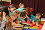 Spotkanie przedszkolaków w bibliotece w Obornikach [VIDEO]