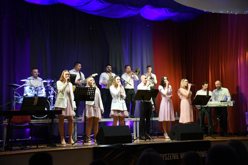 Charytatywny koncert kolęd dla Kacpra Sidora w Pełkiniach [ZDJĘCIA]