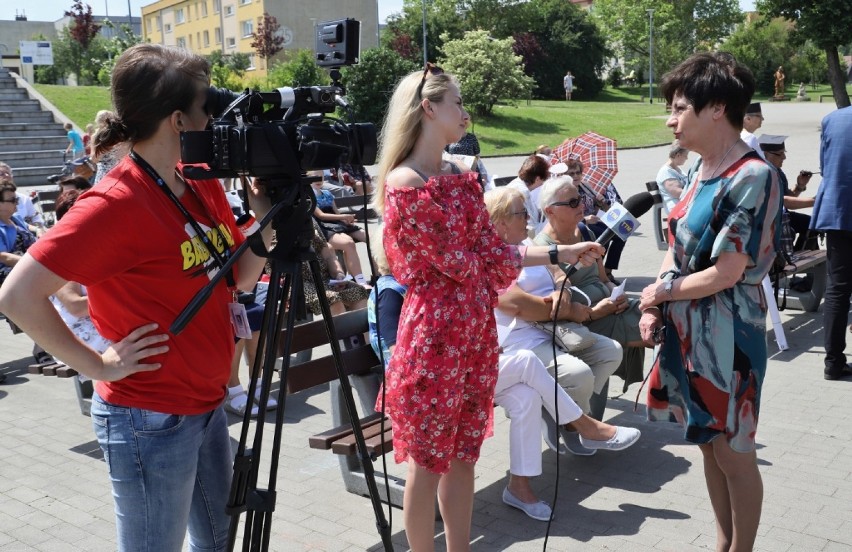 Słuchacze Uniwersytetu Trzeciego Wieku w Redzie zakończyli rok akademicki w parku |ZDJĘCIA