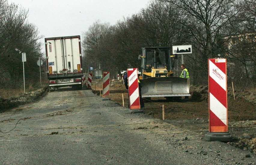 Przebudowa ulicy Gniewomierskiej w Legnicy [ZDJĘCIA]