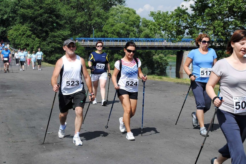 DNI OBORNIK: Rajd Nordic Walking podczas Biegu o Puchar Złotej Pyry [ZDJĘCIA]