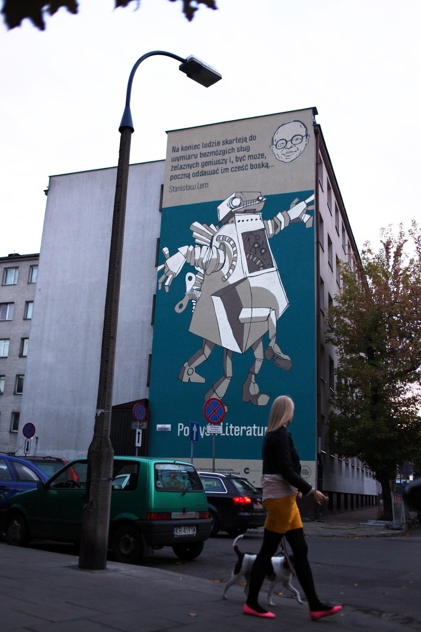 Kraków: mural &quot;Robot Lema&quot; już gotowy [ZDJĘCIA]