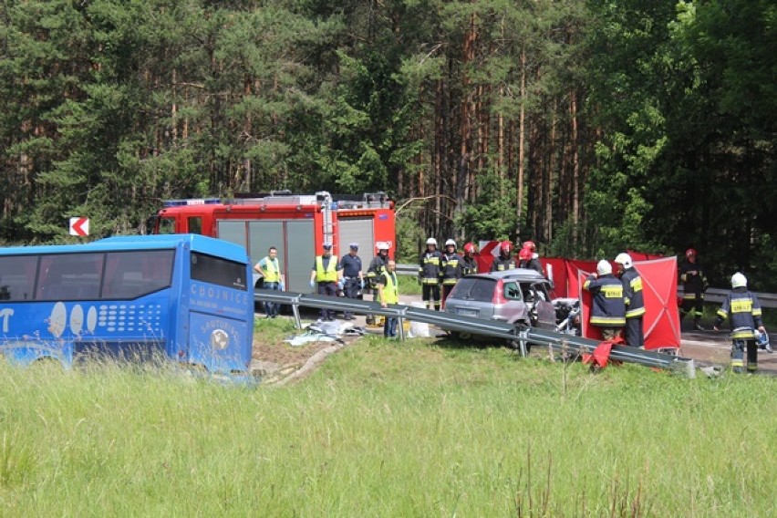 Tragiczny wypadek na trasie Kołczygłowy - Borzytuchom [ZDJĘCIA]