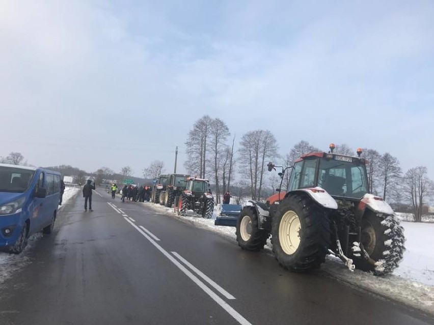 Rolnicy biorący udział w protestach proszą o wsparcie