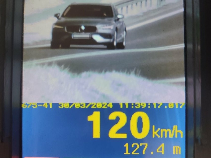 Policjanci z jasielskiej grupy „Speed” zatrzymali 33 prawa jazdy. Rekordzista jechał 136 km/h w Nowym Żmigrodzie