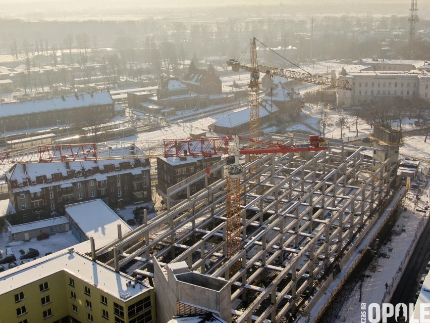 Centrum przesiadkowe Opole Główne. Przez kilka miesięcy na...