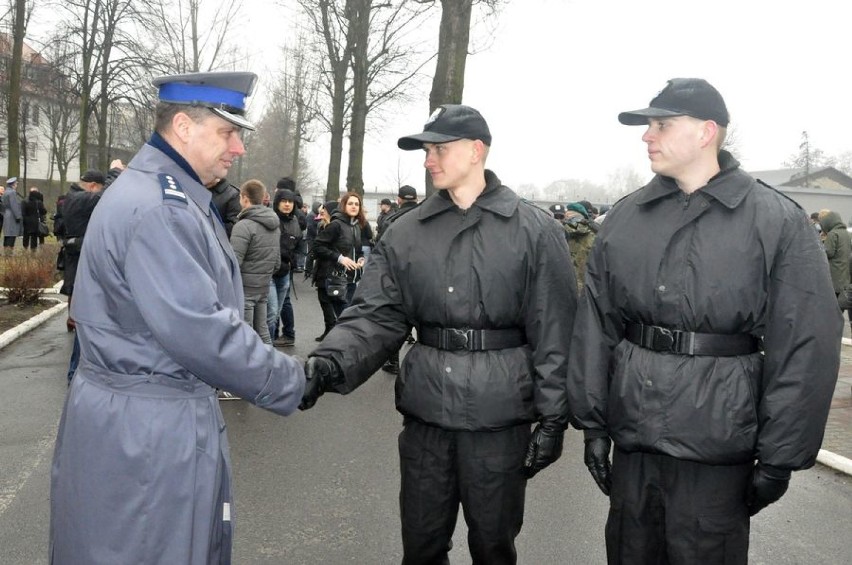 Nowi policjanci trafili do Kłobucka [FOTO]