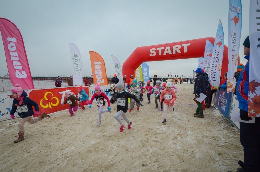 Bieg po plaży Sopocka Zima i Grand Prix Trójmiasta na 8 km pamięci Pawła Adamowicza. Najszybszy był Miłosz Kuczkowski [wyniki, zdjęcia]