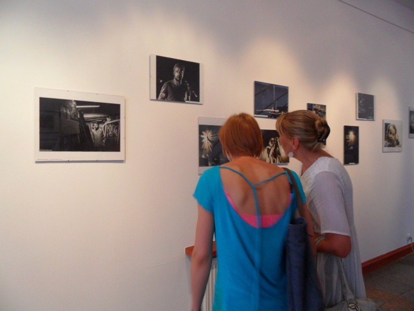 Wystawa zdjęć Pawła Szałankiewicza w Bytomiu. Zamrożone w kadrze