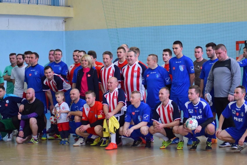 Turniej futsalowy WOŚP w Kunicach[ZDJĘCIA]