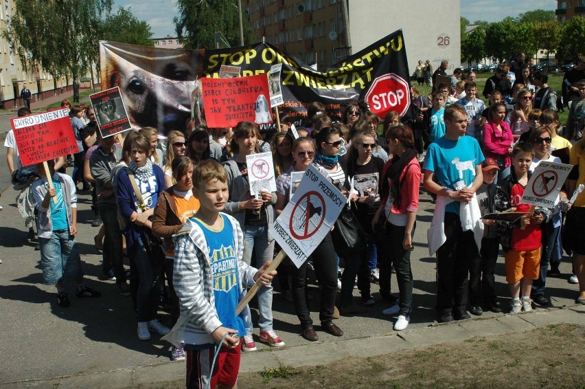 Starogard Gdański: Marsz obrońców zwierząt [ZDJECIA]