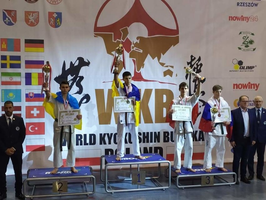Medale zawodników Inowrocławskiego Klubu Kyokushin [zdjęcia]