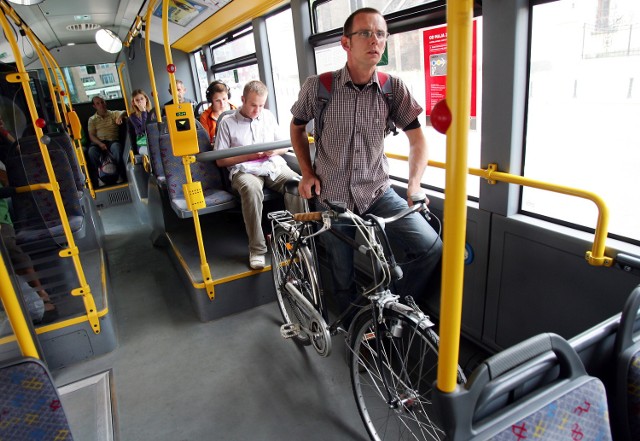 MPK Łódź. Związkowcy chcą, by rowerzyści ustępowali miejsca innym pasażerom