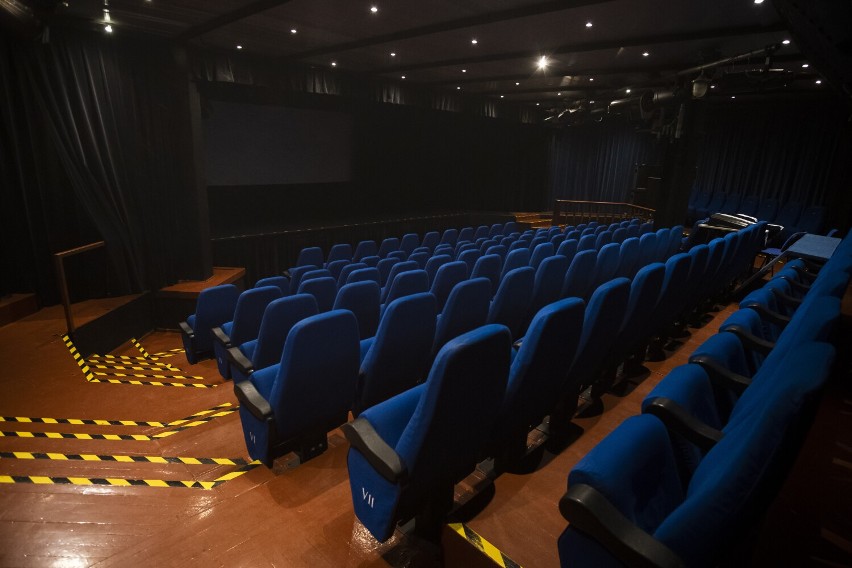 Kino w Domu Sztuki wznawia działalność. Kultowe kino, pierwsze na Ursynowie, po wielu latach znów zaprasza do siebie widzów
